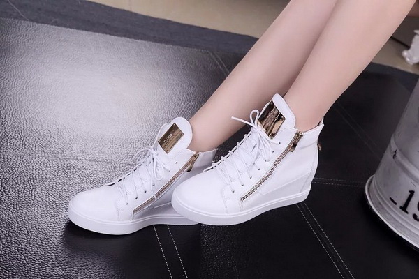 Giuseppe Zanotti Casual Shoes Women--001